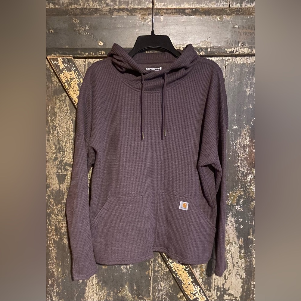 NWT Carhartt pullover hoodie.